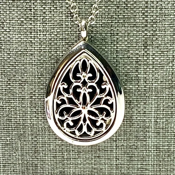 Silver Pendant Diffuser Necklace with Essential Oils - Picture 2 of 4